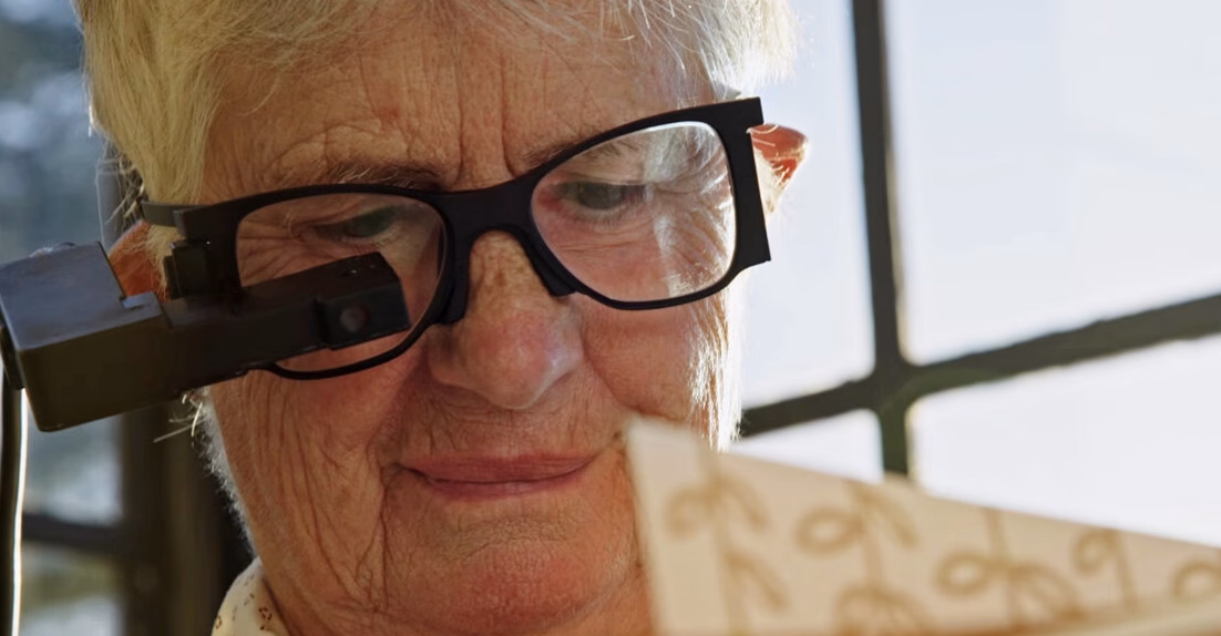 Coupe courte avec lunettes après 60 ans, nos inspirations